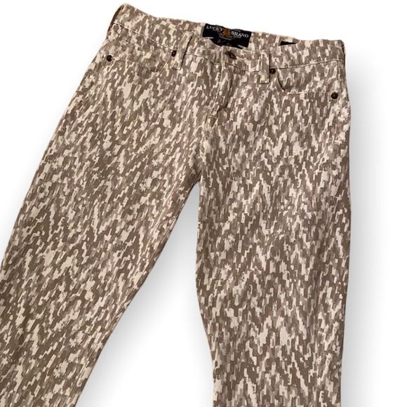 LUCKY BRAND Little Temple Sophia Capri Skinny Jeans - Picture 4 of 10